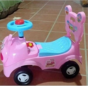 xe-choi-chan-heo-peppa